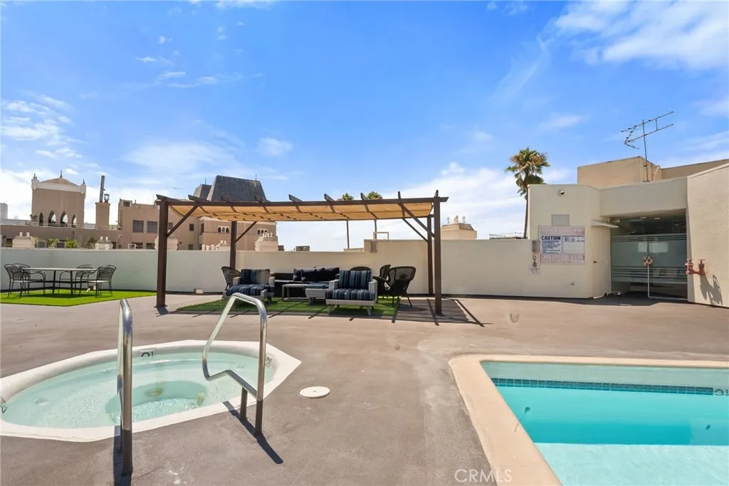 620 S Gramercy Place 412, Los Angeles, California 90005 home-pic-24