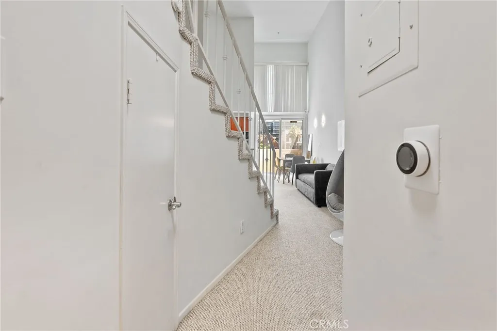 620 S Gramercy Place 412, Los Angeles, California 90005 home-pic-14
