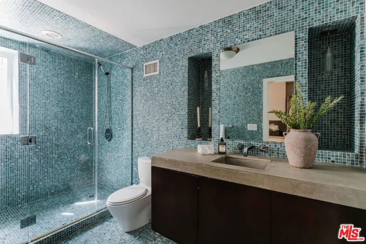 2406 Silver Ridge Avenue, Los Angeles, California 90039