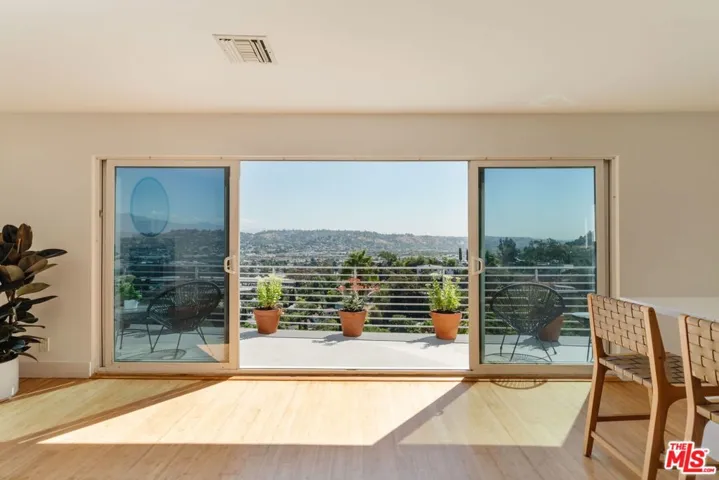 2406 Silver Ridge Avenue, Los Angeles, California 90039