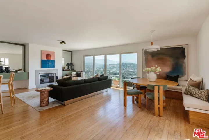 2406 Silver Ridge Avenue, Los Angeles, California 90039