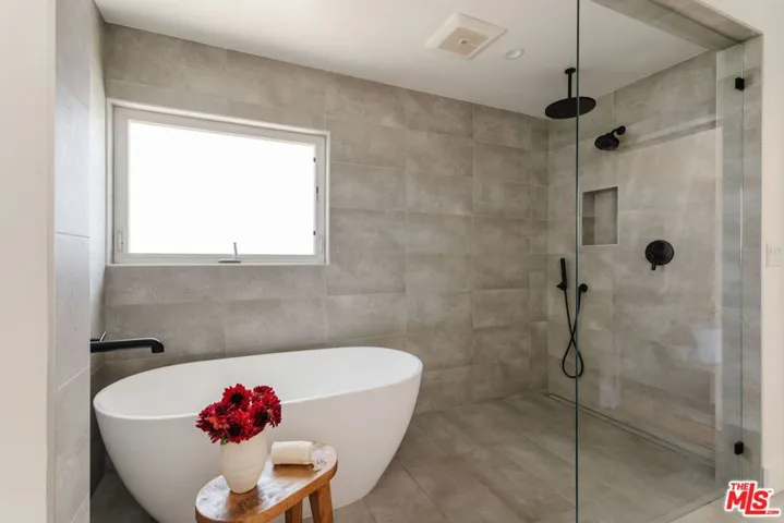 2406 Silver Ridge Avenue, Los Angeles, California 90039