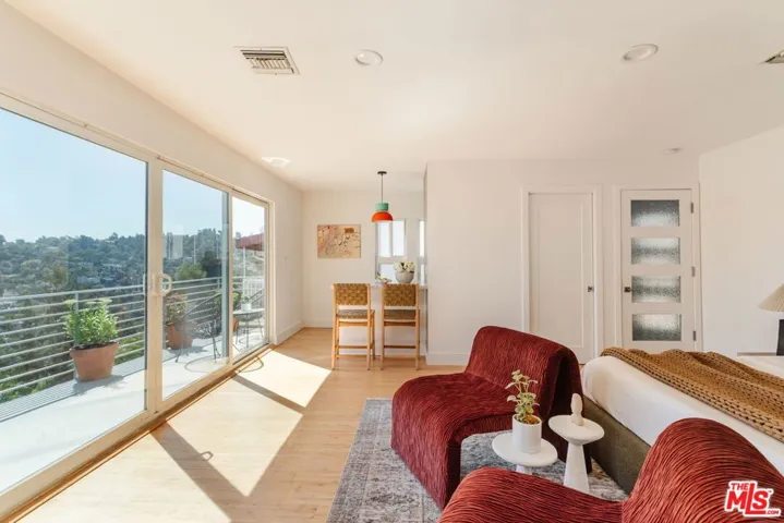 2406 Silver Ridge Avenue, Los Angeles, California 90039