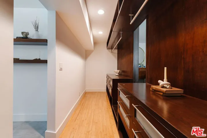2406 Silver Ridge Avenue, Los Angeles, California 90039