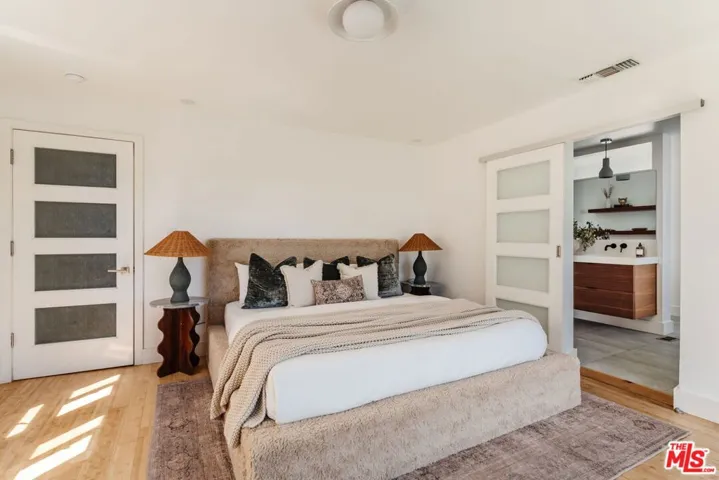 2406 Silver Ridge Avenue, Los Angeles, California 90039