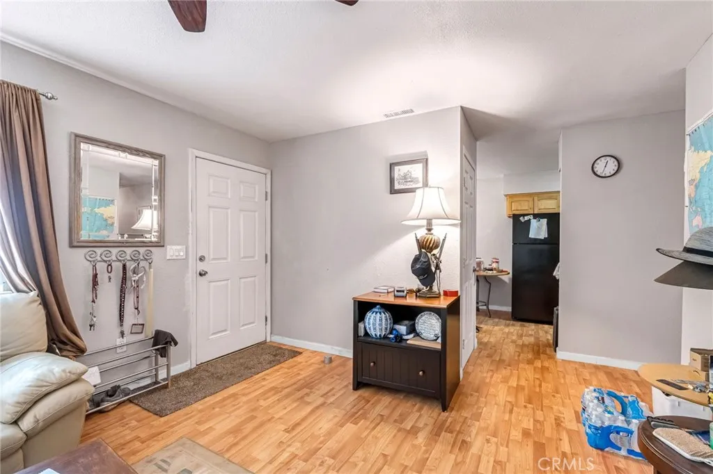 1644 B Street, Fresno, California 93706 home-pic-20