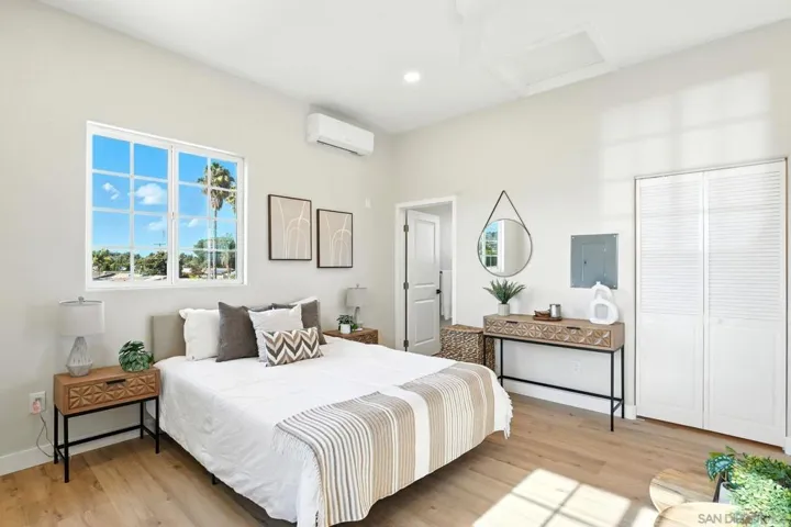 646 Parkbrook St, Spring Valley, California 91977