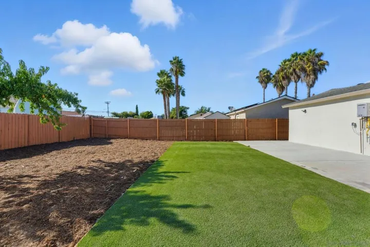 646 Parkbrook St, Spring Valley, California 91977