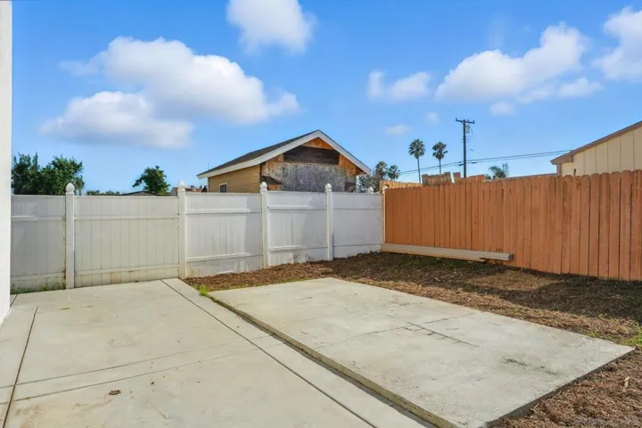 646 Parkbrook St, Spring Valley, California 91977