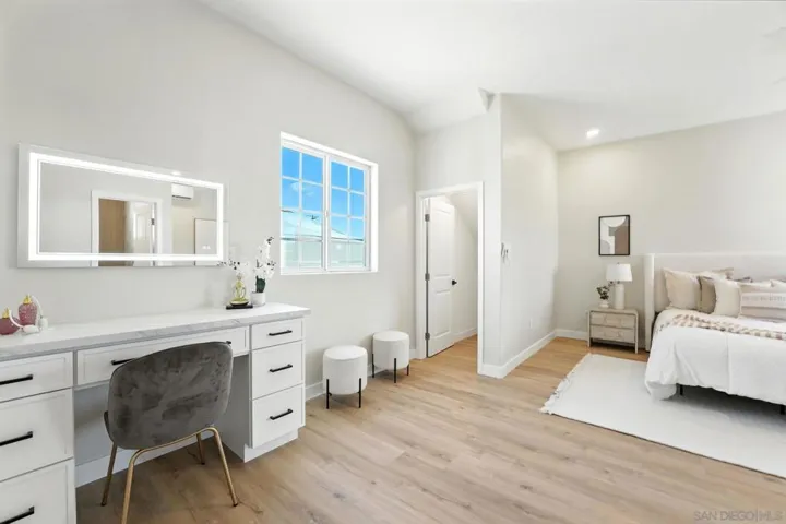 646 Parkbrook St, Spring Valley, California 91977