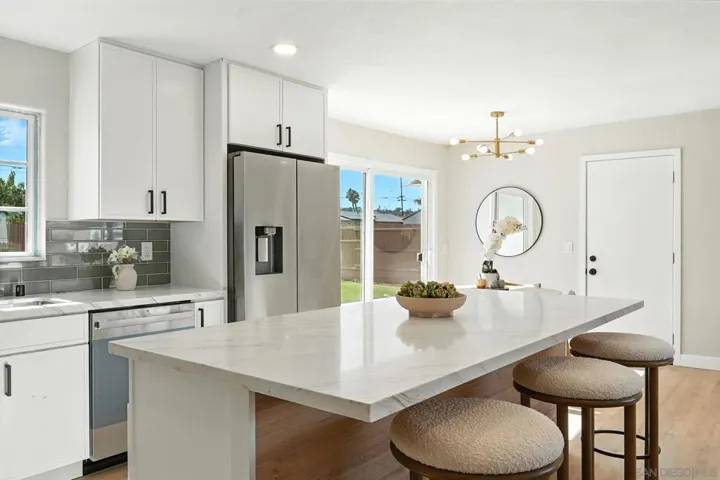 646 Parkbrook St, Spring Valley, California 91977