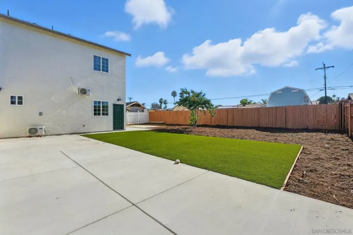 646 Parkbrook St, Spring Valley, California 91977