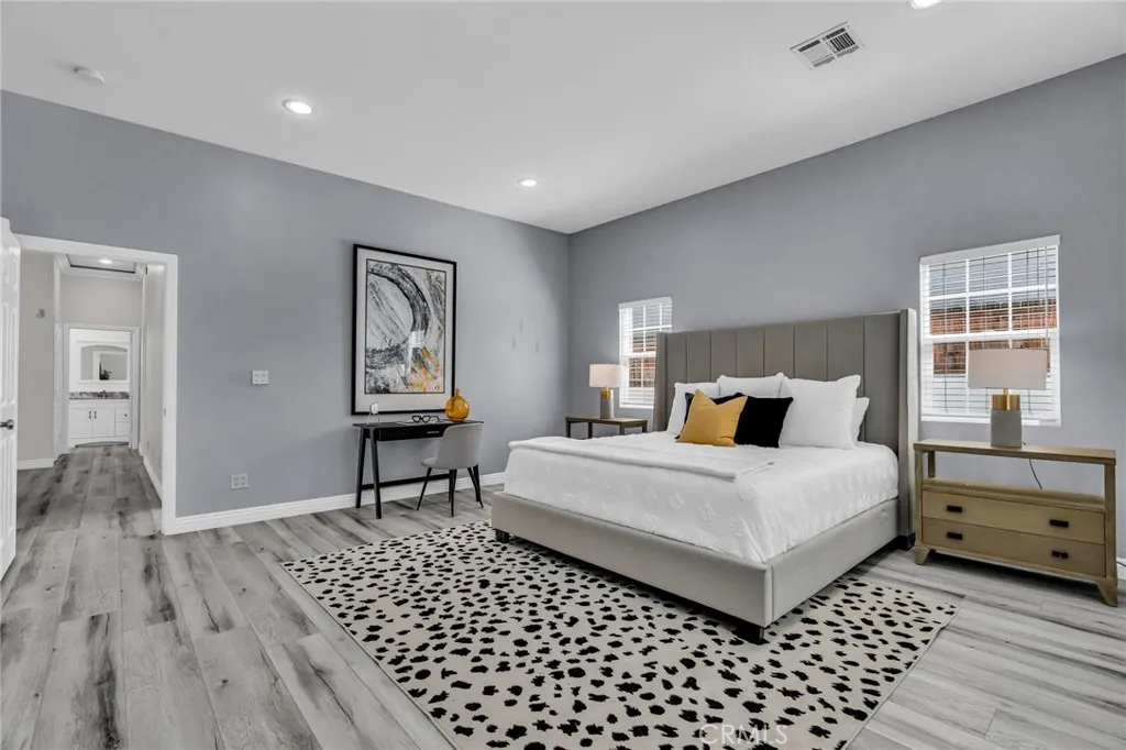 17908 Califa Street, Encino, California 91316 home-pic-17