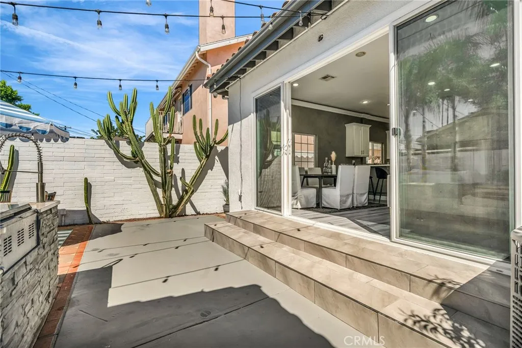 17908 Califa Street, Encino, California 91316 home-pic-27