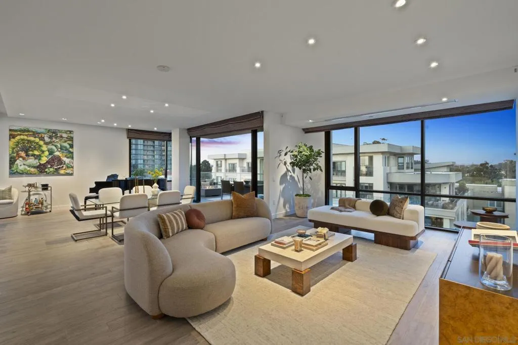 2604 5th Ave 801, San Diego, California 92103 home-pic-1