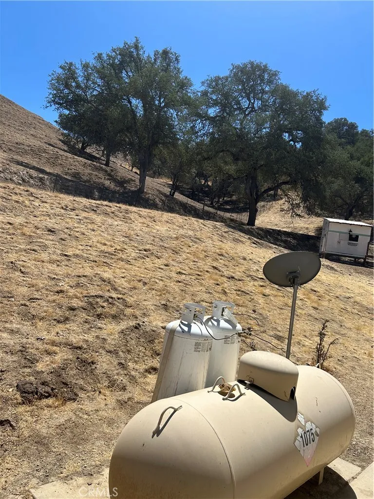77517 Lowes Canyon Road, San Miguel, California 93451 home-pic-6