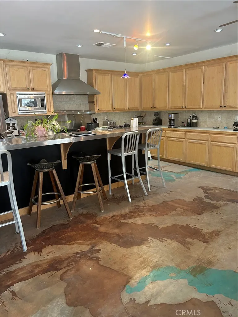 77517 Lowes Canyon Road, San Miguel, California 93451 home-pic-9