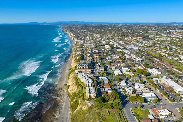 335 W I Street, Encinitas, California 92024