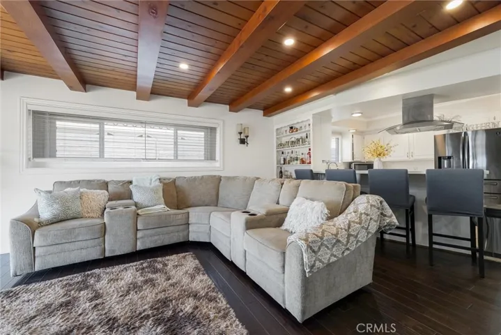 613 N Meyer Street, San Fernando, California 91340