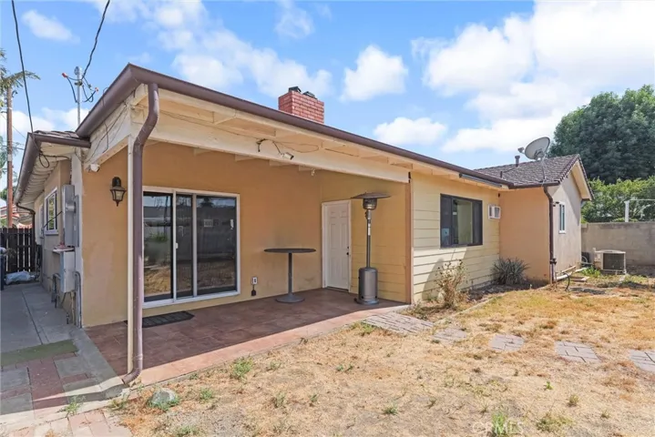 613 N Meyer Street, San Fernando, California 91340