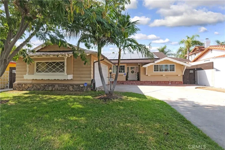 3+2.5 Baths, 1,868,
