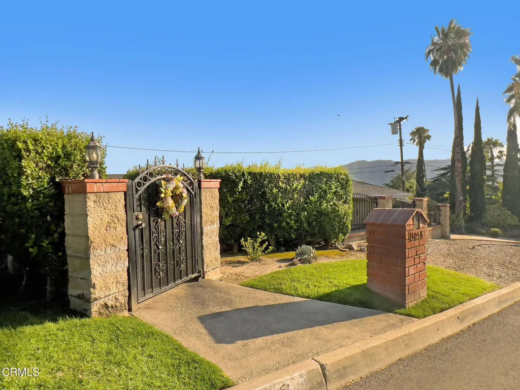 3058 Cloudcrest Road, La Crescenta, California 91214 home-pic-3