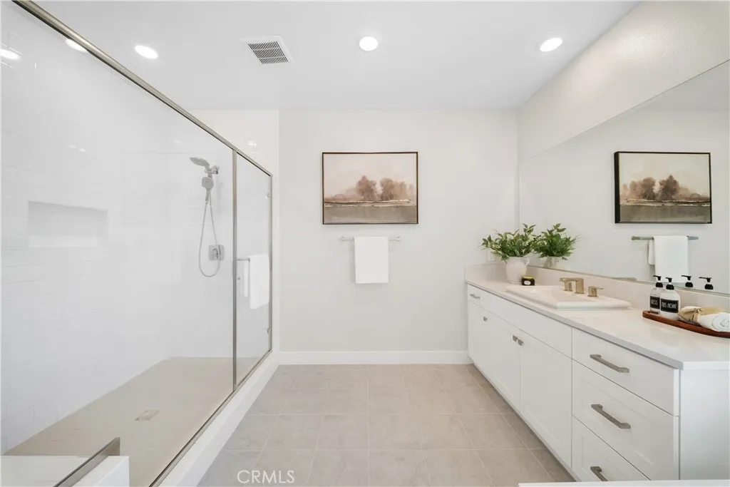671 Pelion, Lake Forest, California 92630 home-pic-16