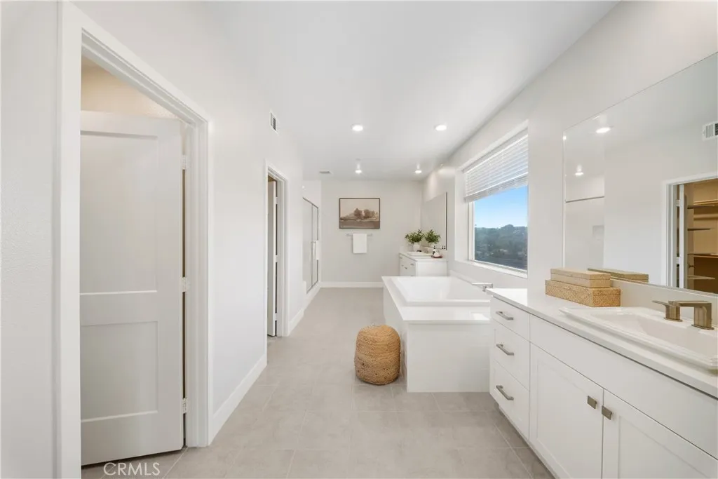 671 Pelion, Lake Forest, California 92630 home-pic-17