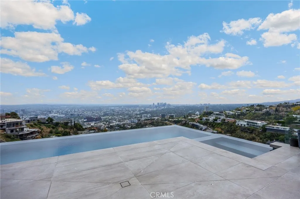 1609 Viewmont Drive, Los Angeles, California 90069 home-pic-34