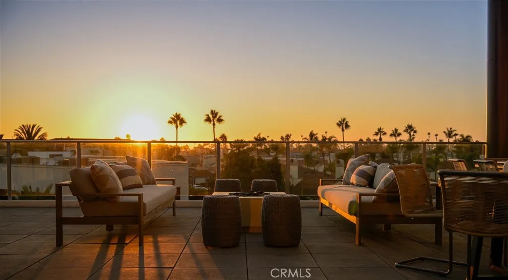 414 Main Street 330, Huntington Beach, California 92648 home-pic-22
