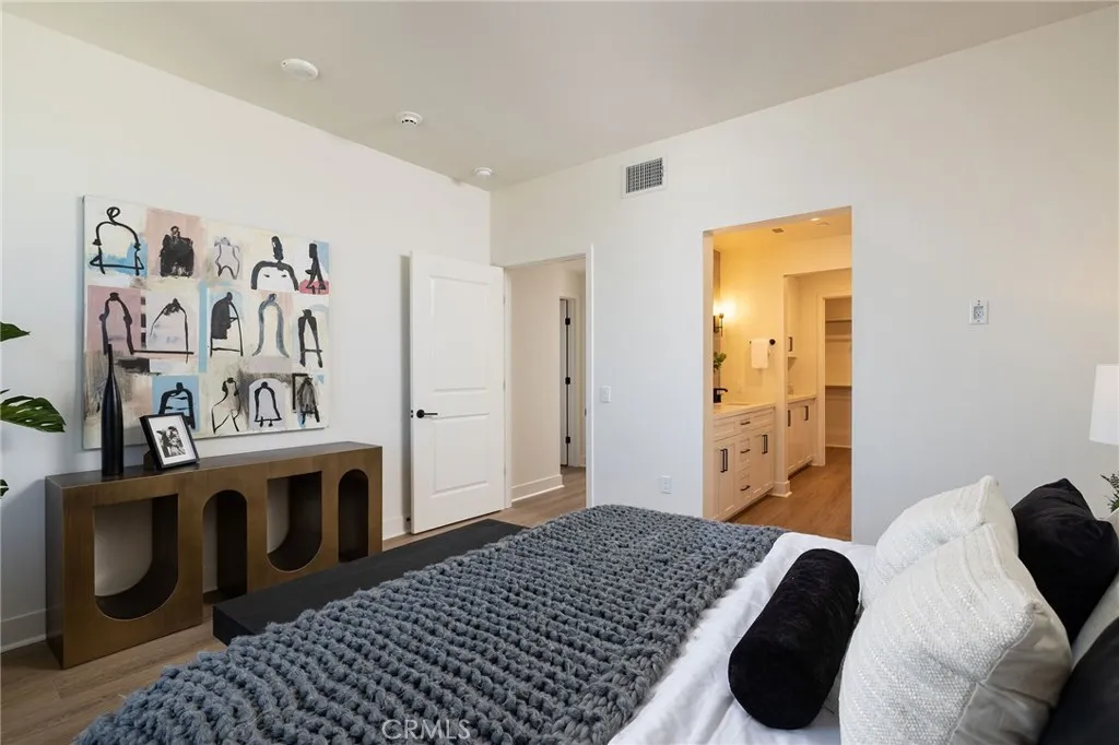 414 Main Street 330, Huntington Beach, California 92648 home-pic-18