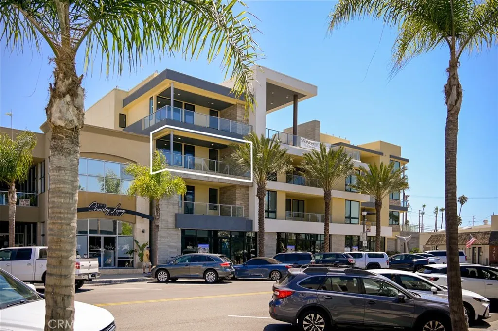 414 Main Street 330, Huntington Beach, California 92648 home-pic-2