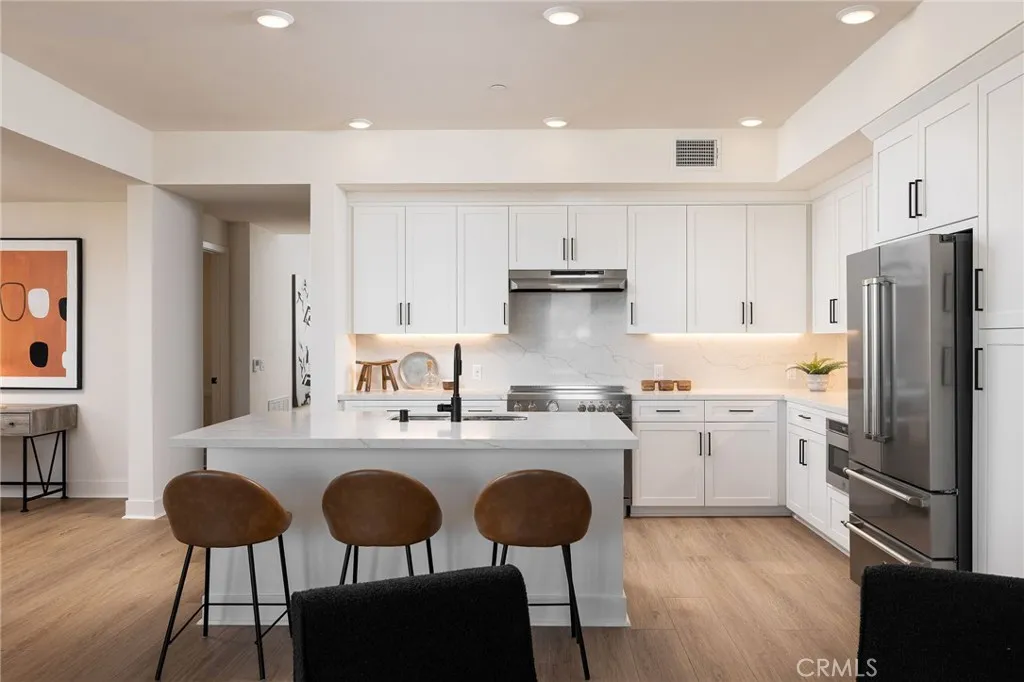 414 Main Street 330, Huntington Beach, California 92648 home-pic-8