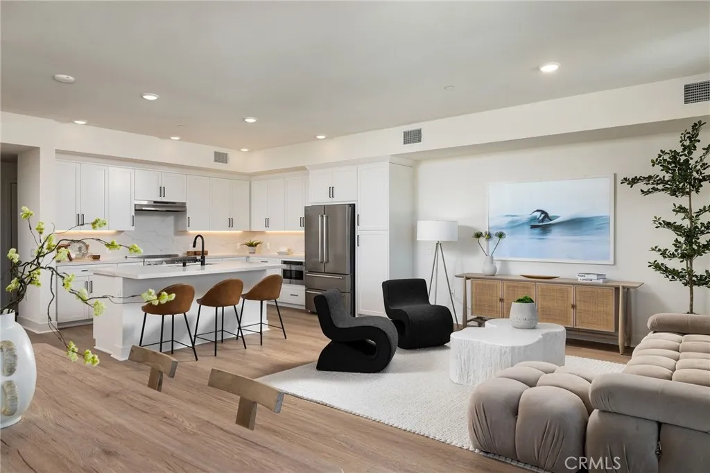 414 Main Street 330, Huntington Beach, California 92648 home-pic-7