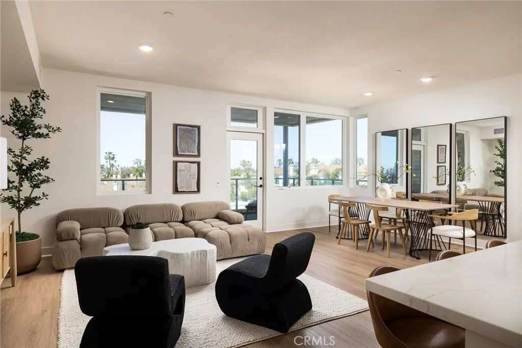 414 Main Street 330, Huntington Beach, California 92648 home-pic-9
