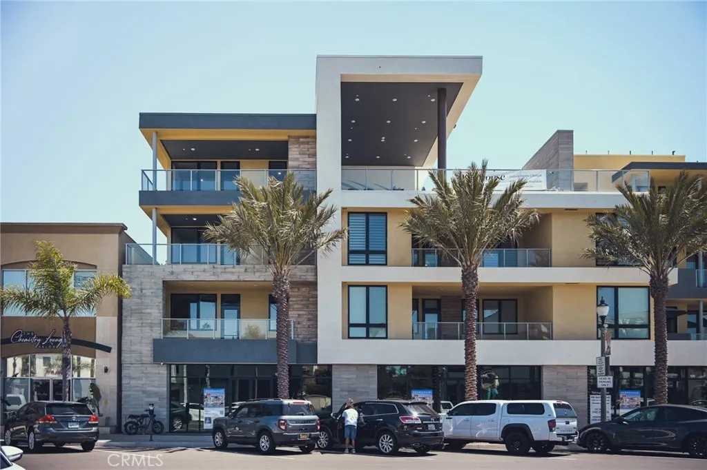 414 Main Street 330, Huntington Beach, California 92648 home-pic-0