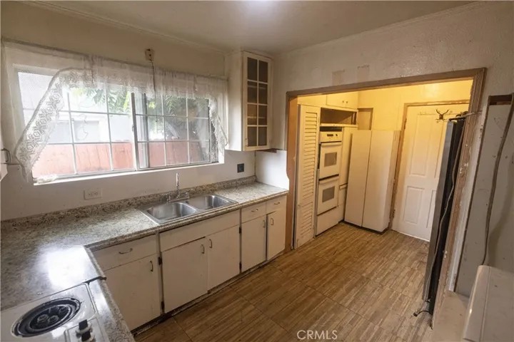 11655 Burbank Boulevard, North Hollywood, California 91601