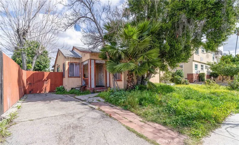 11655 Burbank Boulevard, North Hollywood, California 91601
