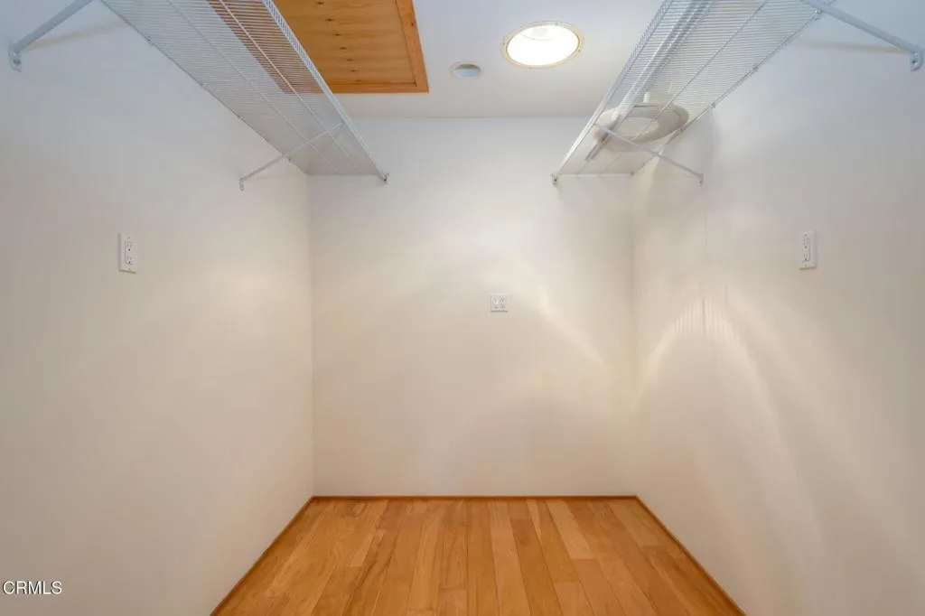 251 Palomares Avenue, Ventura, California 93003 home-pic-22