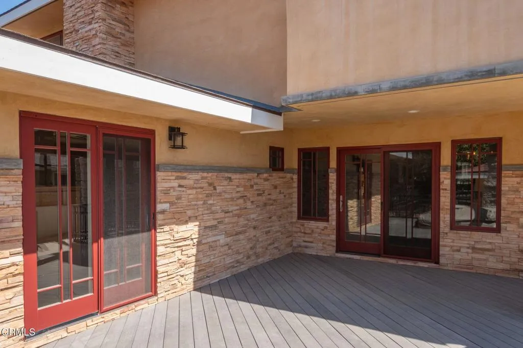 251 Palomares Avenue, Ventura, California 93003 home-pic-30