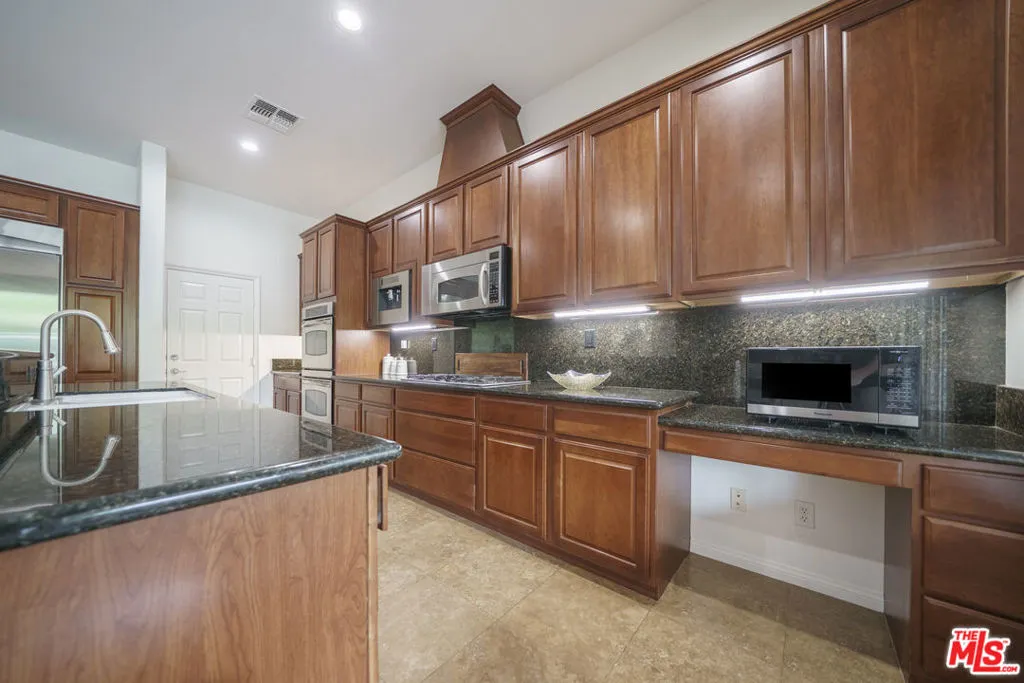 49587 Gila River Street, Indio, California 92201 home-pic-34