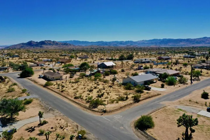 DJI12