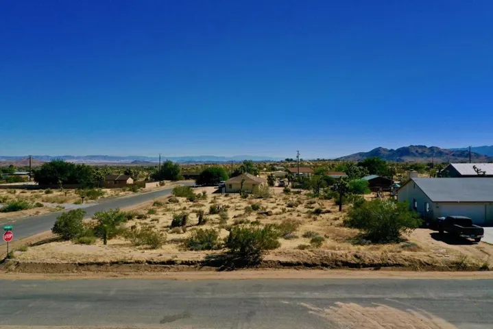 DJI4