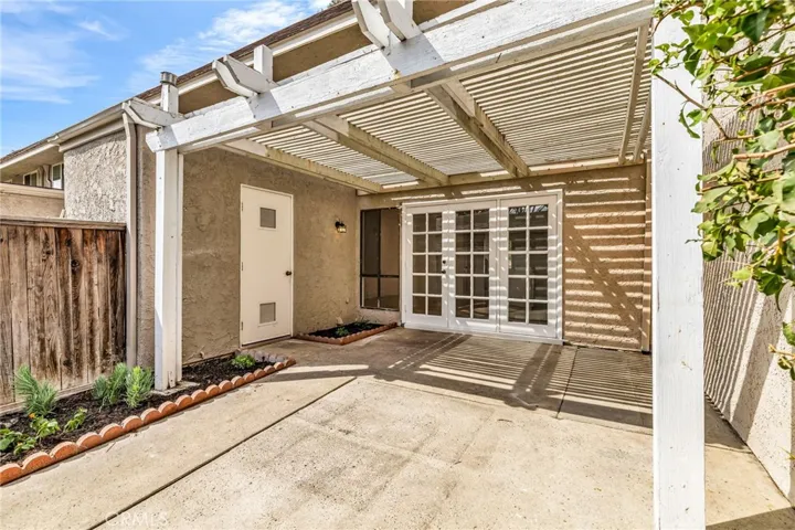 21704 Lake Vista Dr, Lake Forest, California 92630