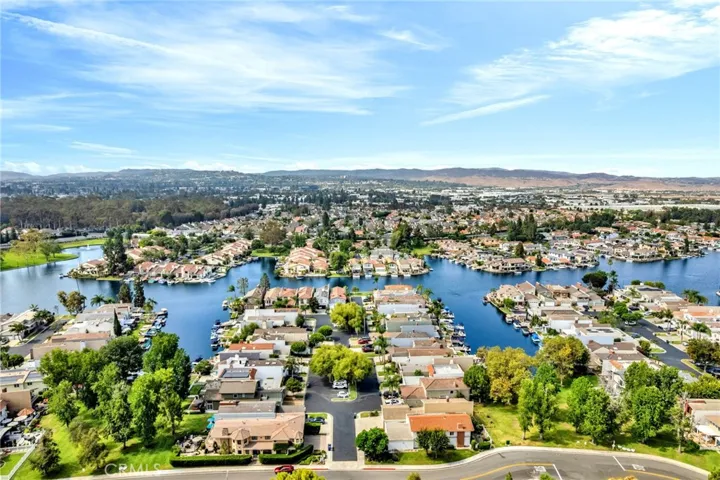 21704 Lake Vista Dr, Lake Forest, California 92630