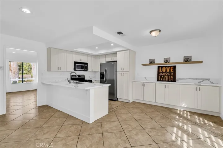 21704 Lake Vista Dr, Lake Forest, California 92630