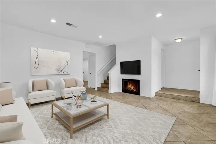 21704 Lake Vista Dr, Lake Forest, California 92630