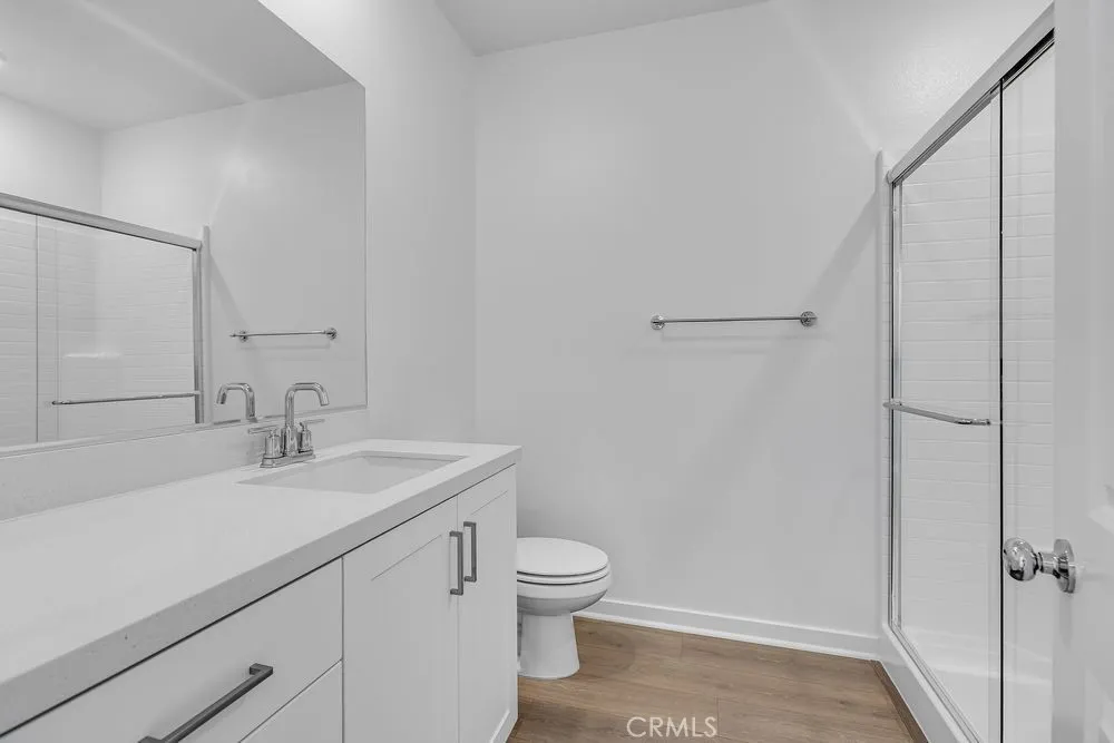 980 N Tangent Privado 303, Ontario, California 91764 home-pic-7