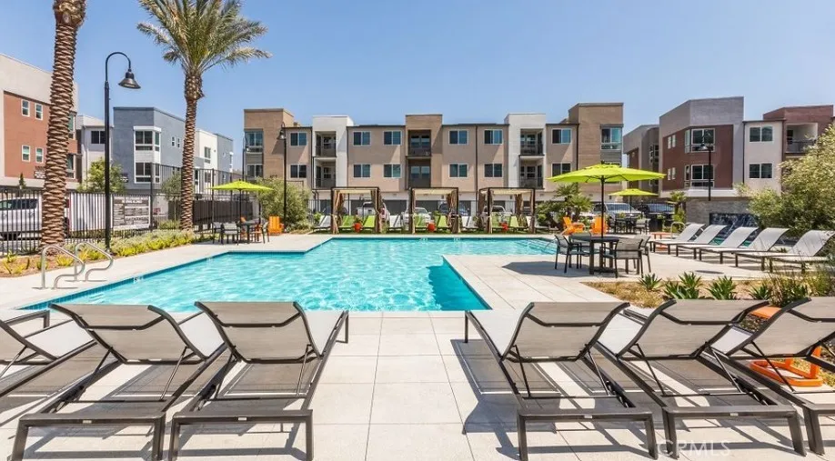 980 N Tangent Privado 303, Ontario, California 91764 home-pic-17