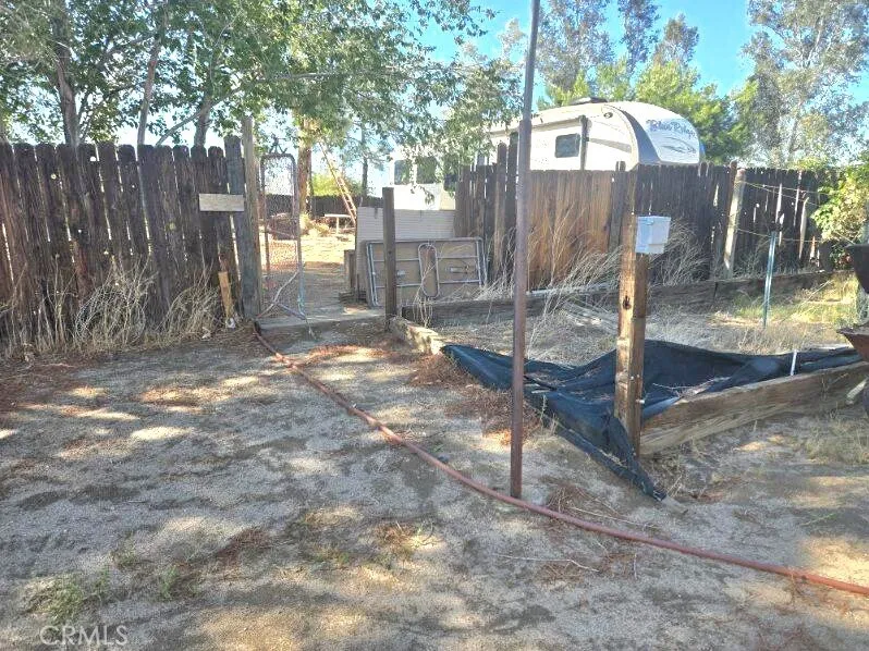 11568 Low Chaparral Drive, Victorville, California 92392 home-pic-12